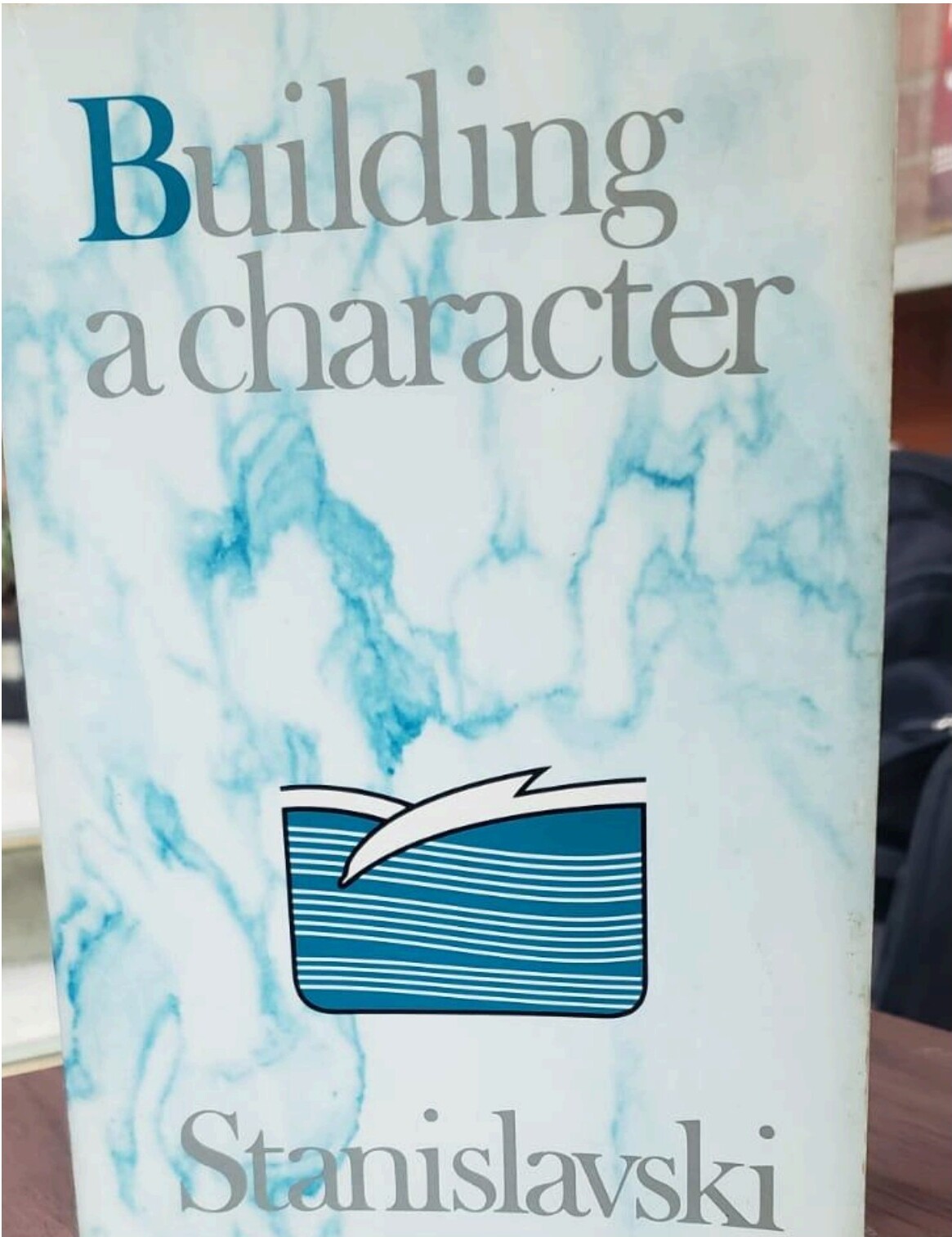 Portada — Building a Character